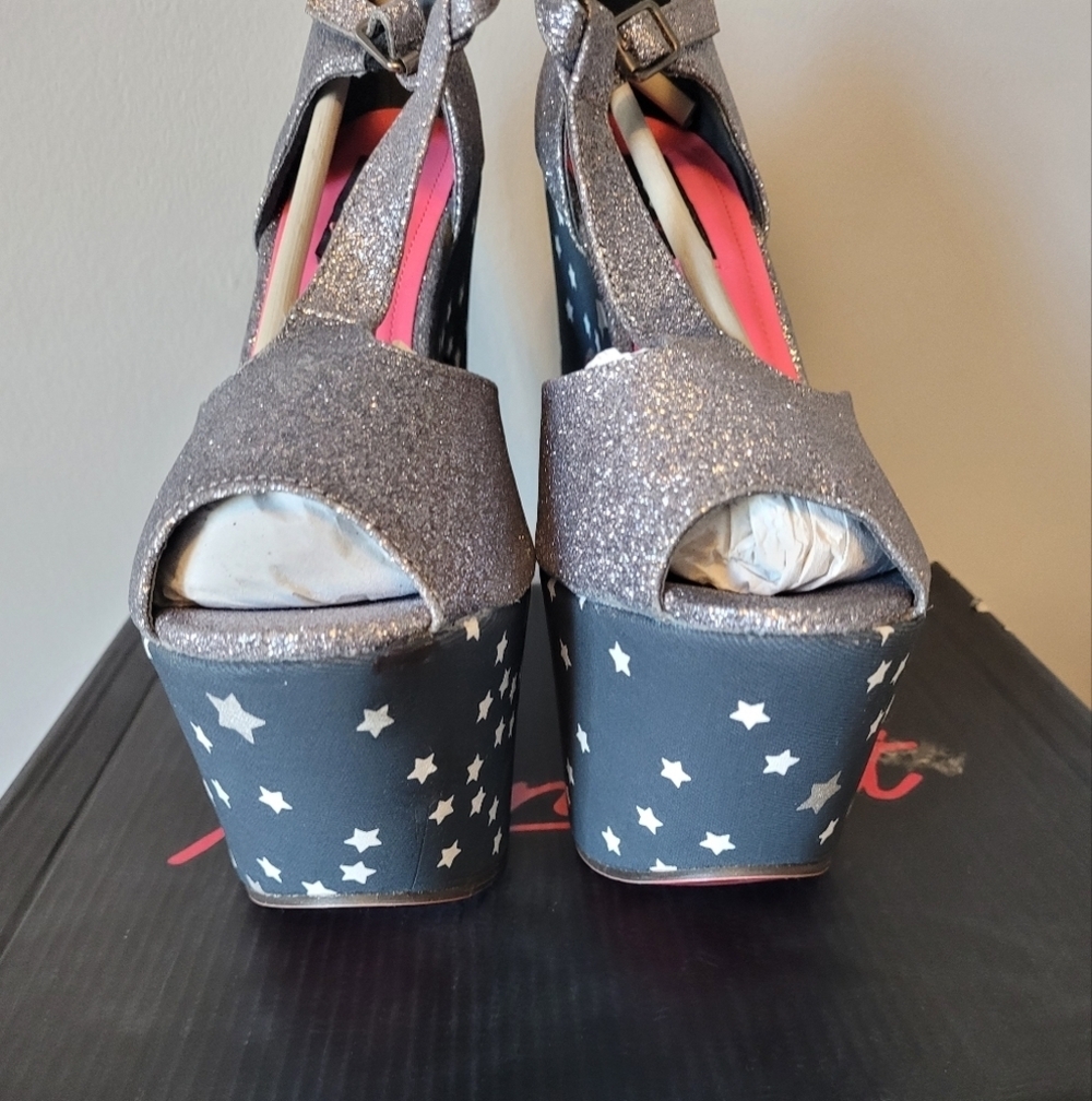 Iron Fist Starry Night Super Platforms, New with Flaws, Size 7 - Picture 2 of 13
